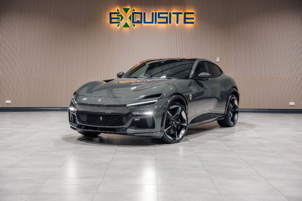 Ferrari Purosangue in dark grey