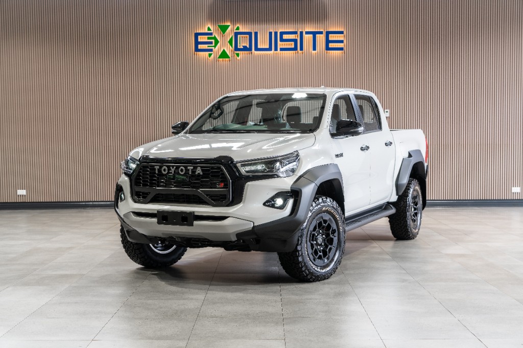 Toyota Hilux GR Sport in white