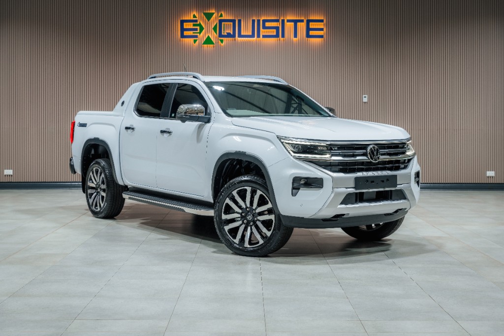 Volkswagen Amarok V6 in white